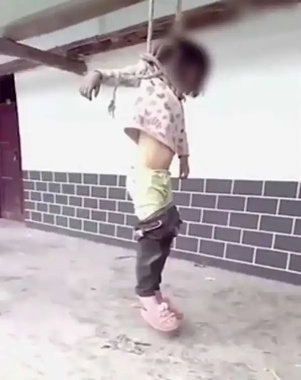 Strange See What A Father Did To His 8-Year-Old Daughter For Tearing His Divorce Papers {Photo}